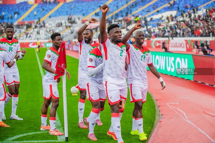 CAN 2025 : le Burkina Faso renverse la Guinée équatoriale dans une fin de match folle (2-1)