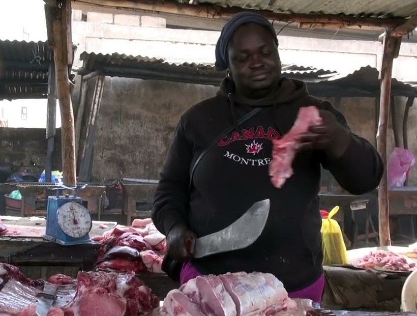 Veille de Noël morose au marché Bignona : entre flambée des prix, précarité et appels à la modernisation