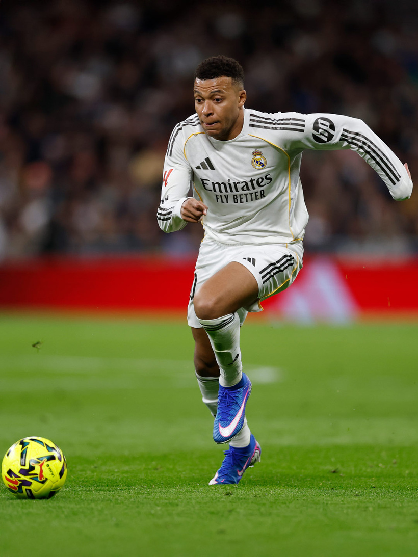 Real Madrid : Kylian Mbappé blessé et absent plusieurs semaines Real Madrid : Kylian Mbappé blessé et absent plusieurs semaines