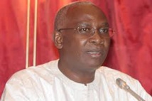 Journée nationale des talibés: vifs échanges entre Serigne Mbaye Thiam et un maître coranique Journée nationale des talibés: vifs échanges entre Serigne Mbaye Thiam et un maître coranique