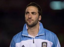 Naples : le père d'Higuain accuse la Juve... Naples : le père d'Higuain accuse la Juve...