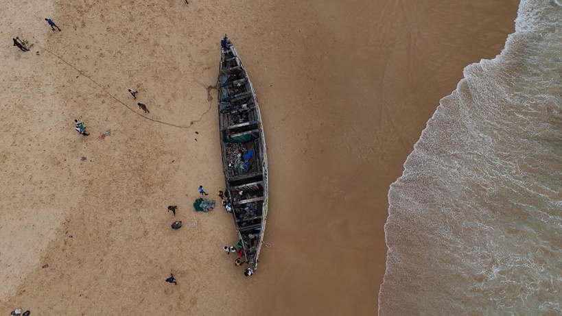 Partie de Gambie pour l’Espagne, une pirogue avec plusieurs centaines de personnes embarquées à son bord portée disparue depuis plus d’un mois Partie de Gambie pour l’Espagne, une pirogue avec plusieurs centaines de personnes embarquées à son bord portée disparue depuis plus d’un mois