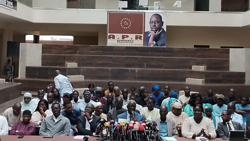 Sénégal : L’APR rejette la réforme constitutionnelle et alerte sur une crise économique « grave »
