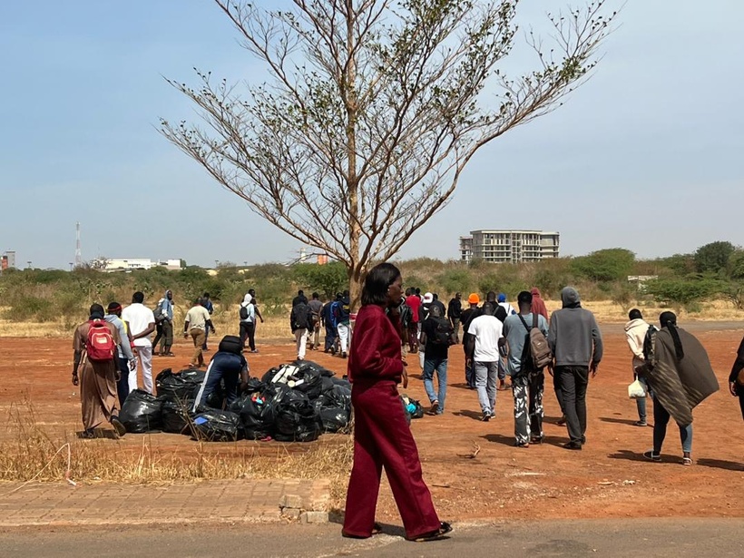 Diamniadio : les grévistes de l’hôtel Radisson expulsés de façon "forcée et brutale", selon le FRAPP Diamniadio : les grévistes de l’hôtel Radisson expulsés de façon "forcée et brutale", selon le FRAPP