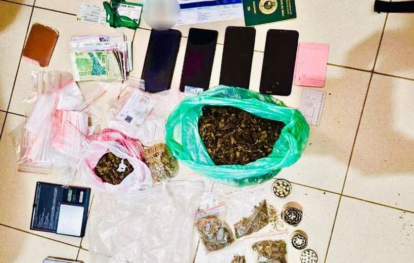 Trafic international : l’Ocrtis démantèle une filière de drogue entre Paris et Dakar, un quinquagénaire arrêté Trafic international : l’Ocrtis démantèle une filière de drogue entre Paris et Dakar, un quinquagénaire arrêté