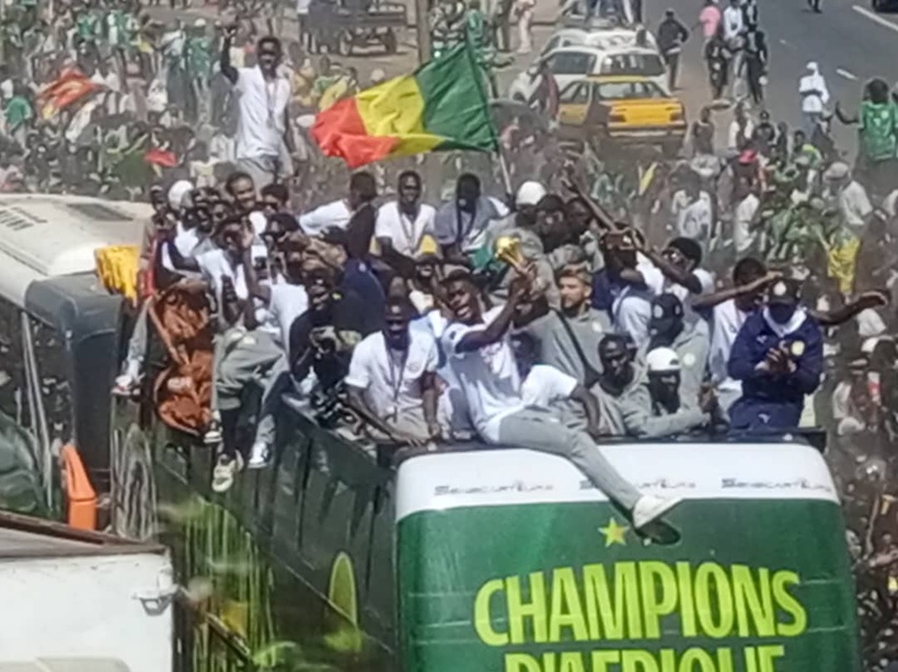 Parade des "Lions" : Liesse au niveau du croisement Cambérène pour le retour des champions d’Afrique Parade des "Lions" : Liesse au niveau du croisement Cambérène pour le retour des champions d’Afrique