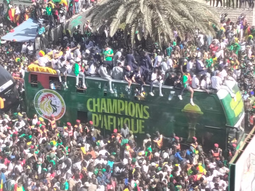 Parade des « Lions » : les images impressionnantes au niveau du rond-point Jet d’Eau Parade des « Lions » : les images impressionnantes au niveau du rond-point Jet d’Eau