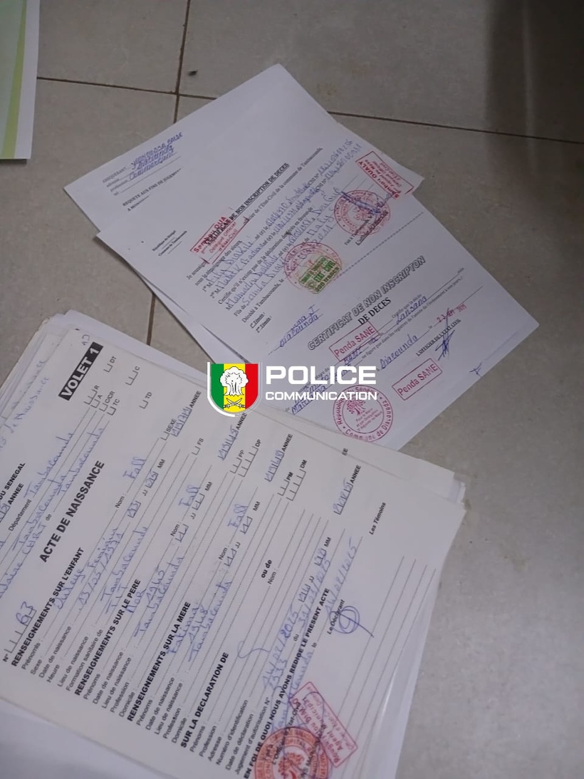 Trafic de documents administratifs : La DNLT démantèle un vaste réseau à Boké Dialloubé et Tamba Trafic de documents administratifs : La DNLT démantèle un vaste réseau à Boké Dialloubé et Tamba