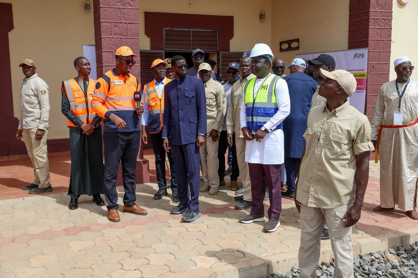 Chemin de fer : Le Président Diomaye donne une nouvelle impulsion à l'axe Dakar–Tambacounda Chemin de fer : Le Président Diomaye donne une nouvelle impulsion à l'axe Dakar–Tambacounda