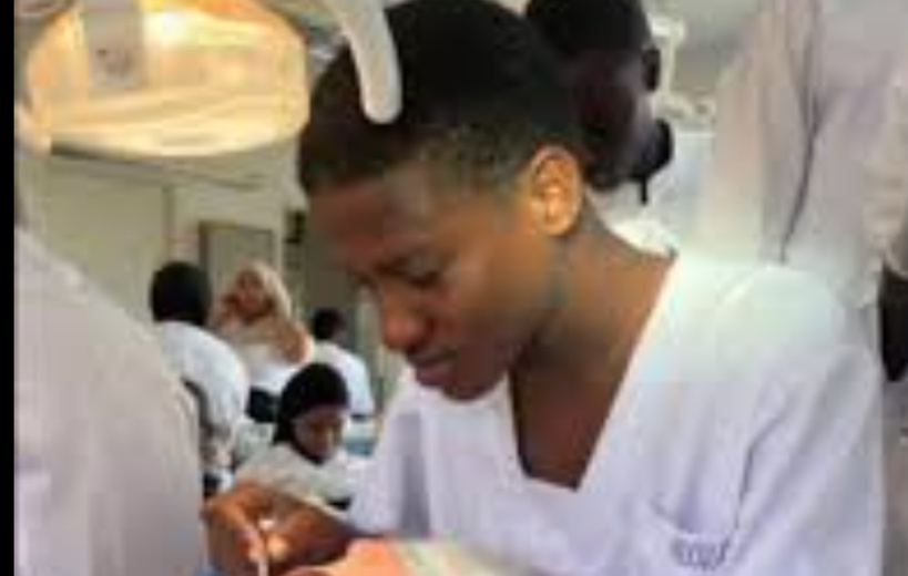 Décès de l'étudiant Abdoulaye Ba à l'UCAD : l'ONG ADHA dénonce une « répression meurtrière » Décès de l'étudiant Abdoulaye Ba à l'UCAD : l'ONG ADHA dénonce une « répression meurtrière »