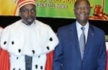 La révision de la Constitution ivoirienne annoncée par Ouattara "sort du champ juridique et pose un problème politique" (Francis Wodié) La révision de la Constitution ivoirienne annoncée par Ouattara "sort du champ juridique et pose un problème politique" (Francis Wodié)