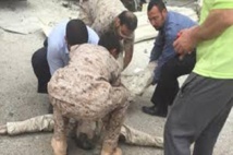 Trois attentats suicides à la voiture piégée au Yémen, au moins 13 soldats tués Trois attentats suicides à la voiture piégée au Yémen, au moins 13 soldats tués