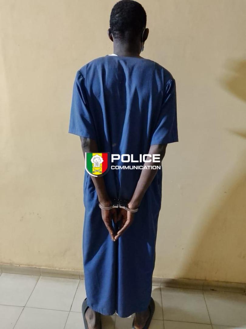 Présumé homosexuel interpellé à Tivaouane : les vidéos, ses « ex-fiancés » et le test du VIH/Sida