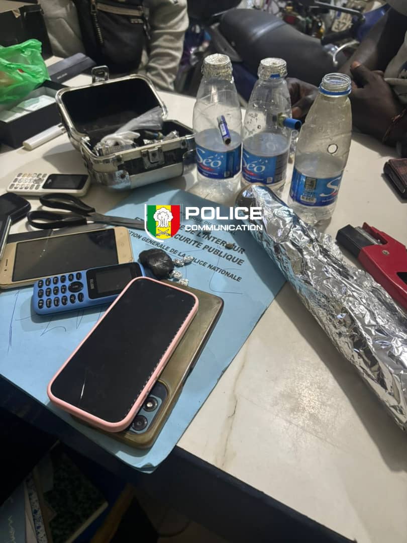 Pikine : deux individus d’un présumé réseau international de drogue interpelés, 2,55 kg de hachich saisis