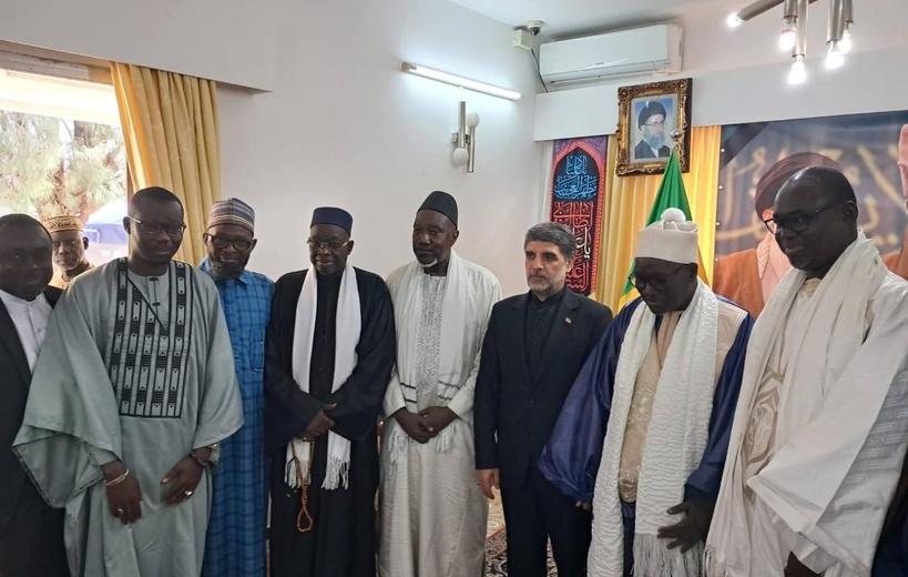 Guerre au Moyen-Orient: Serigne Mountakha dépêche une forte délégation à l'ambassade de l'Iran Guerre au Moyen-Orient: Serigne Mountakha dépêche une forte délégation à l'ambassade de l'Iran