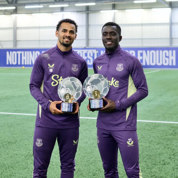 Iliman Ndiaye et Idrissa Gueye, vainqueurs de la CAN 2025, reçoivent une reconnaissance spéciale de la PFA