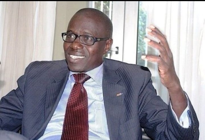 Renégociation des contrats pétroliers et gaziers : Moubarack Lo encourage l’État à aller jusqu’au bout