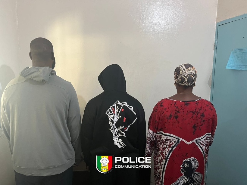 Rixe sur la Corniche Ouest : deux hommes et une femme mariée déférés pour violences et adultère Rixe sur la Corniche Ouest : deux hommes et une femme mariée déférés pour violences et adultère