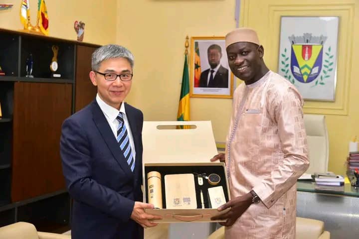 Dakar : la Chine s’engage à «renouveler l'équipement du parcours sportif de la corniche ouest»