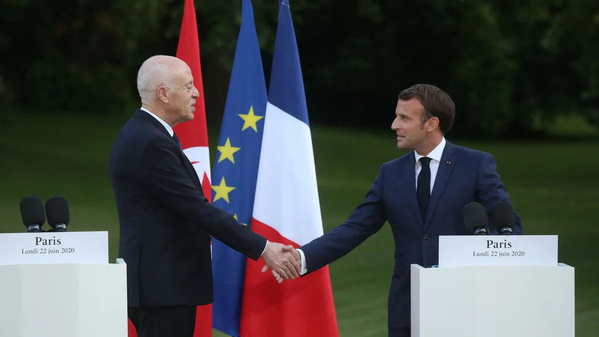 Tunisie: l'immigration au centre de l'entretien téléphonique entre les présidents Saïed et Macron Tunisie: l'immigration au centre de l'entretien téléphonique entre les présidents Saïed et Macron