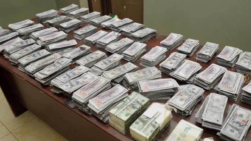 RDC: la somme d'argent découverte à l'aéroport Ndjili s'élevait en fait à plus de 3,5 millions de dollars RDC: la somme d'argent découverte à l'aéroport Ndjili s'élevait en fait à plus de 3,5 millions de dollars