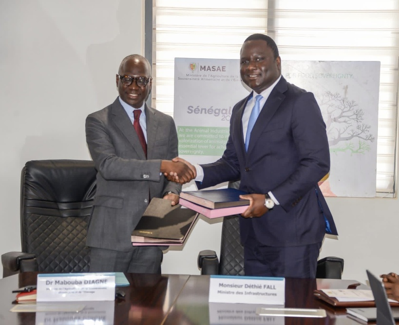 Infrastructures rurales : Signature d'une convention stratégique de 20 milliards FCFA Infrastructures rurales : Signature d'une convention stratégique de 20 milliards FCFA