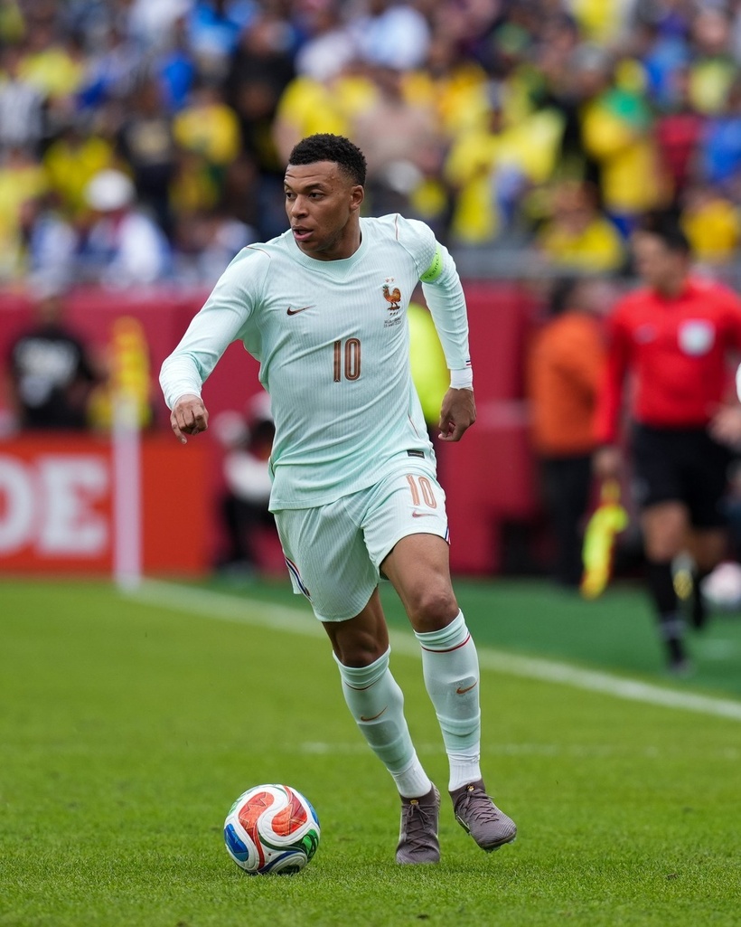 Football : l’équipe de France s’impose face au Brésil en match amical Football : l’équipe de France s’impose face au Brésil en match amical