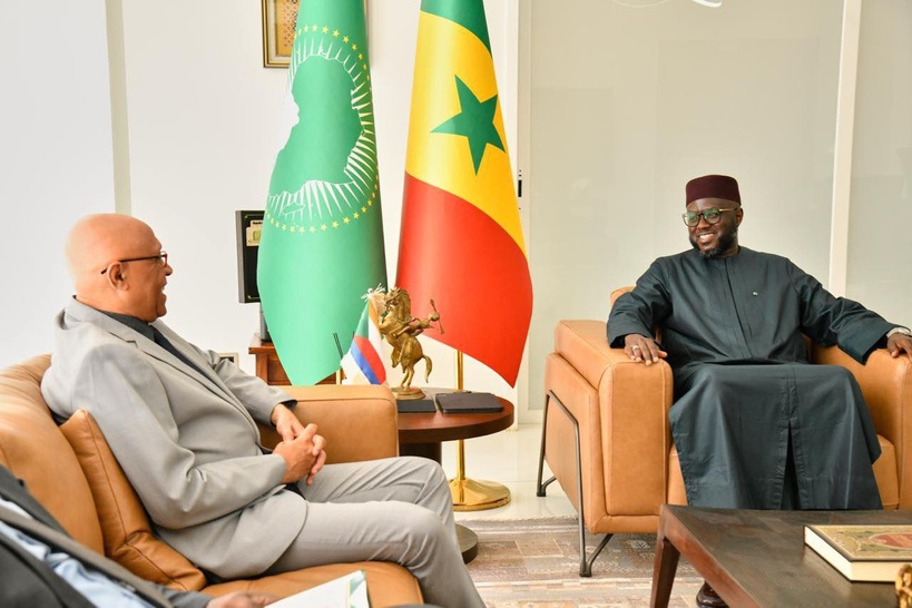 Coopération et migration : El Malick Ndiaye reçoit l’ambassadeur des Comores et la cheffe de mission de l’OIM Coopération et migration : El Malick Ndiaye reçoit l’ambassadeur des Comores et la cheffe de mission de l’OIM