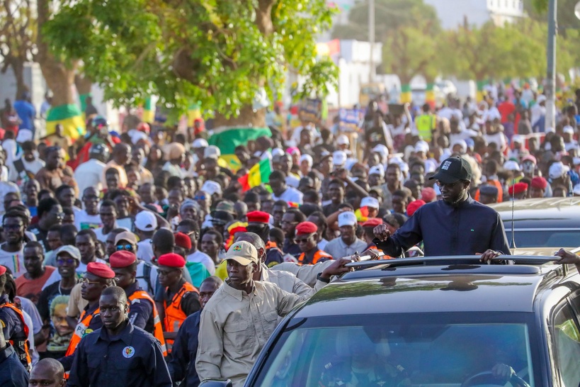 Veille de la Fête de l’indépendance du Sénégal : Bassirou Diomaye Faye chaleureusement accueilli à Thiès Veille de la Fête de l’indépendance du Sénégal : Bassirou Diomaye Faye chaleureusement accueilli à Thiès