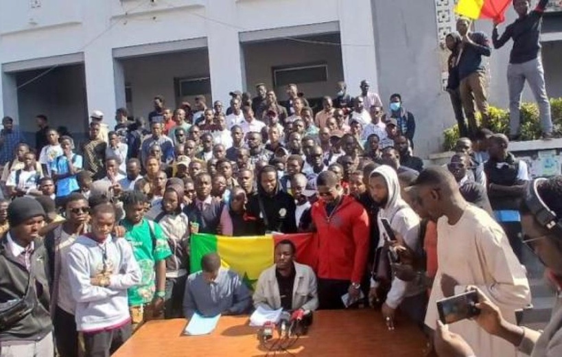 UCAD de Dakar: le collectif des amicales donne un délai de 48 h aux autorités pour rouvrir les pavillons B et F UCAD de Dakar: le collectif des amicales donne un délai de 48 h aux autorités pour rouvrir les pavillons B et F