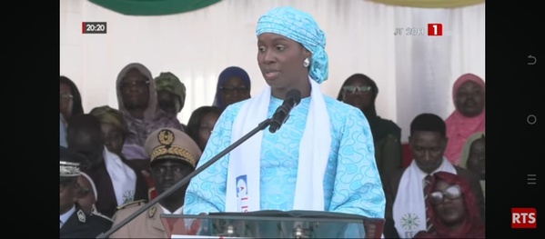 Sénégal : Marie Khone Faye lance un appel fort à la solidarité et à la lutte contre le cancer Sénégal : Marie Khone Faye lance un appel fort à la solidarité et à la lutte contre le cancer