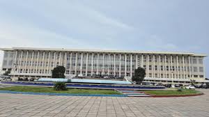 RDC: un député de l’opposition demande des clarifications sur l’accord migratoire avec les États-Unis