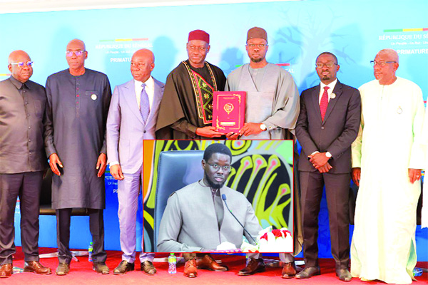 Stabilité sociale : Le Président exige un bilan des accords syndicaux avant le 30 avril