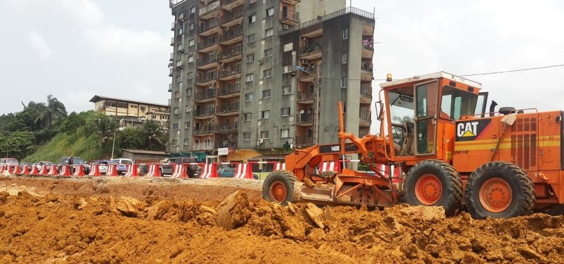 Gabon: la holding ACK rachète la plus grande société de construction de routes dans le pays Gabon: la holding ACK rachète la plus grande société de construction de routes dans le pays