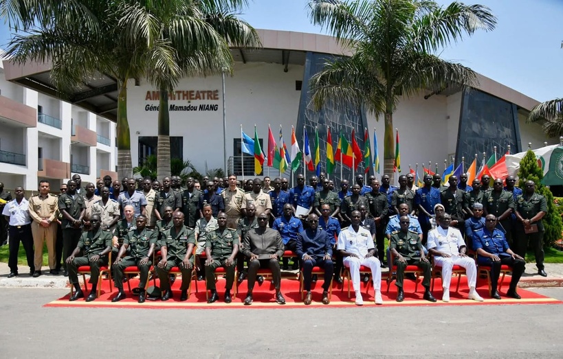 Défis sécuritaires: El Malick Ndiaye plaide pour «une réponse globale et coordonnée» entre l’Armée et le parlement Défis sécuritaires: El Malick Ndiaye plaide pour «une réponse globale et coordonnée» entre l’Armée et le parlement