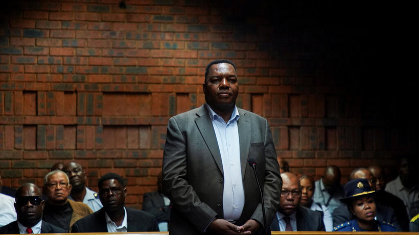 Afrique du Sud: inculpé dans une affaire de corruption, le chef de la police a été suspendu de ses fonctions Afrique du Sud: inculpé dans une affaire de corruption, le chef de la police a été suspendu de ses fonctions