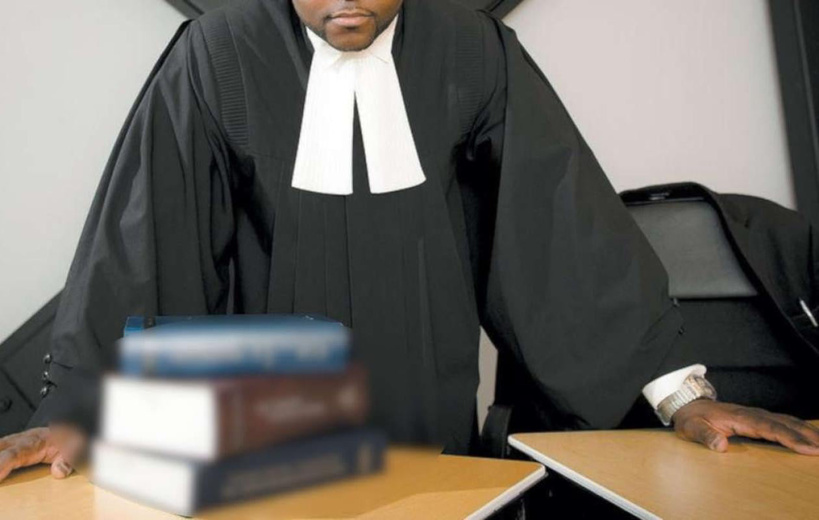 Tribunal de Dakar : 2 ans de prison ferme requis contre un entrepreneur et son marabout pour tentative de corruption d’un juge