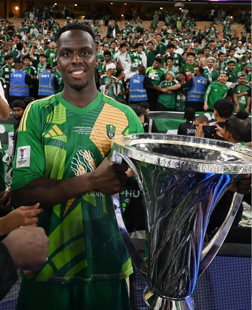 Foot : Al-Ahli remporte la Ligue des champions d'Asie, Edouard Mendy glane un nouveau trophée Foot : Al-Ahli remporte la Ligue des champions d'Asie, Edouard Mendy glane un nouveau trophée