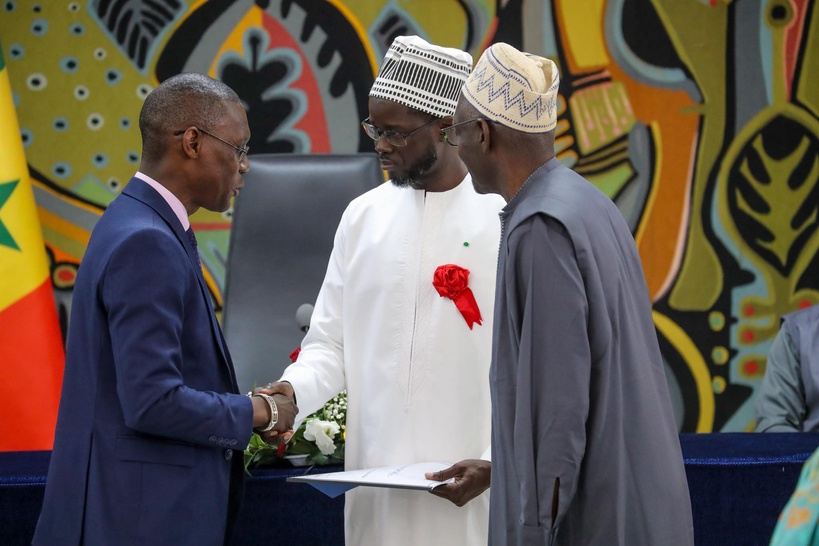 1er Mai 2026 : Bassirou Diomaye Faye s'engage à traiter les cahiers de doléances "avec rigueur et exigence" 1er Mai 2026 : Bassirou Diomaye Faye s'engage à traiter les cahiers de doléances "avec rigueur et exigence"