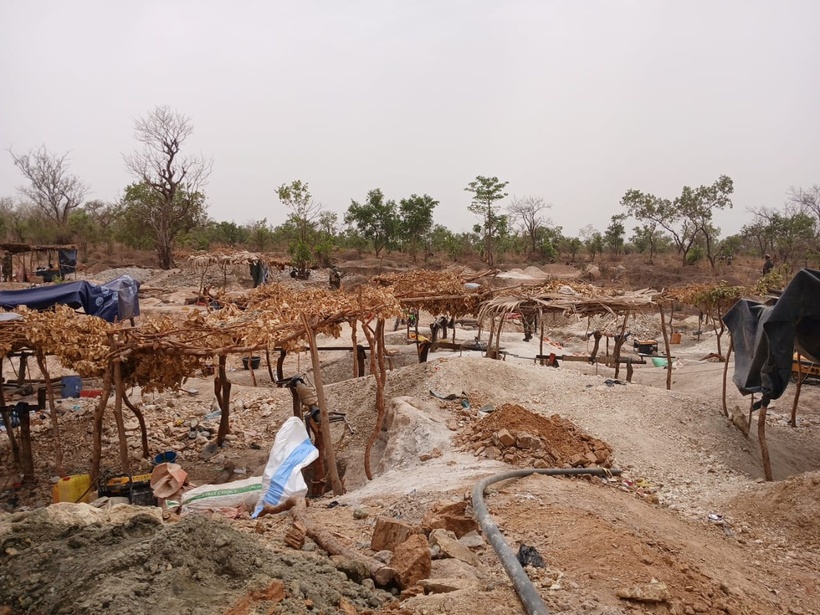 Orpaillage clandestin : l'armée démantèle un site à Moussala et saisit six groupes électrogènes Orpaillage clandestin : l'armée démantèle un site à Moussala et saisit six groupes électrogènes