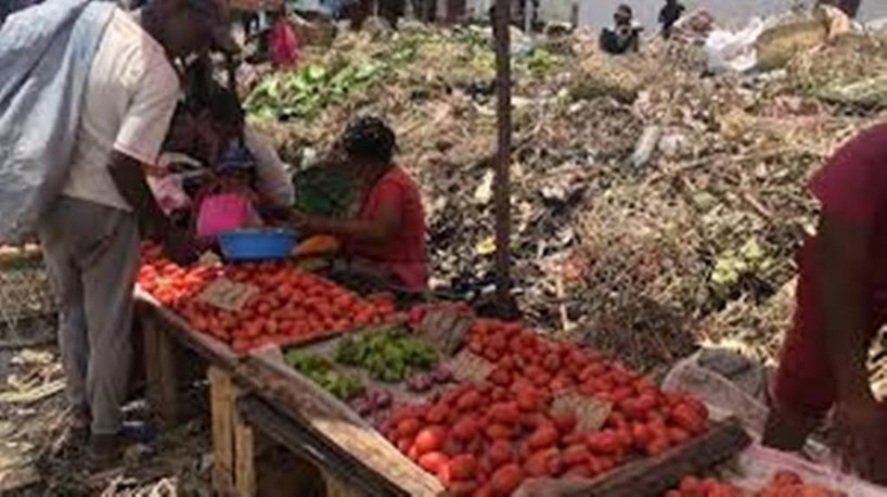 Madagascar: vaste opération d'assainissement urbain à Antananarivo, capitale saturée et encombrée Madagascar: vaste opération d'assainissement urbain à Antananarivo, capitale saturée et encombrée