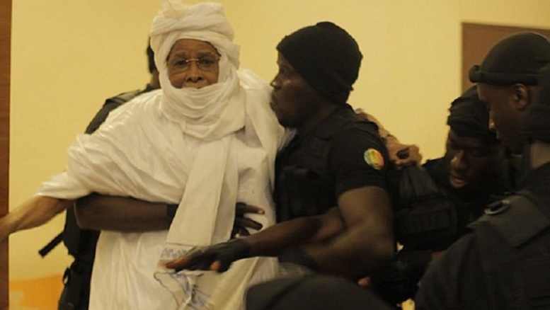 Les avocats de Habré "illégalisent" les CAE: «Le juge Amady Diouf ne remplit pas les conditions légales strictes» Les avocats de Habré "illégalisent" les CAE: «Le juge Amady Diouf ne remplit pas les conditions légales strictes»