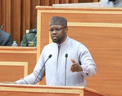 Polémique juridique autour du retour d’Ousmane Sonko : Moussa Tine conteste la légalité de sa réintégration à l’Assemblée nationale