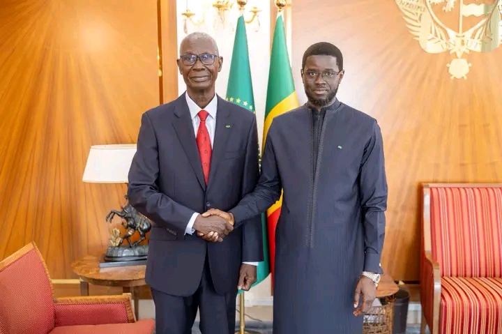 Dialogue national : Moustapha Niasse et le Général Pathé Seck reçus par Diomaye Faye