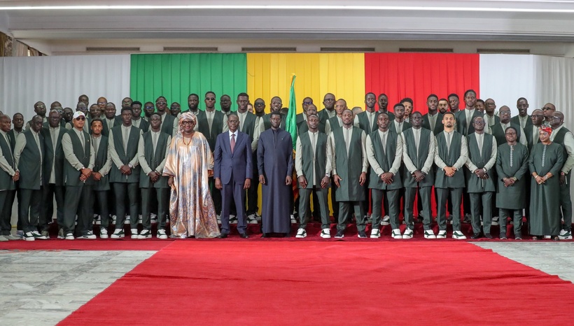 Remise du drapeau national : Diomaye Faye appelle les “Lions” à « ne se sentir inférieurs à personne » au Mondial 2026 Remise du drapeau national : Diomaye Faye appelle les “Lions” à « ne se sentir inférieurs à personne » au Mondial 2026