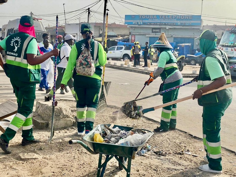 4 500 tonnes de déchets collectés par jour : le grand nettoyage de la SONAGED pour la Tabaski 4 500 tonnes de déchets collectés par jour : le grand nettoyage de la SONAGED pour la Tabaski