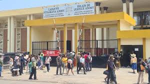 Madagascar: le parquet d'Antananarivo veut poursuivre quatre juges de la Haute Cour constitutionnelle