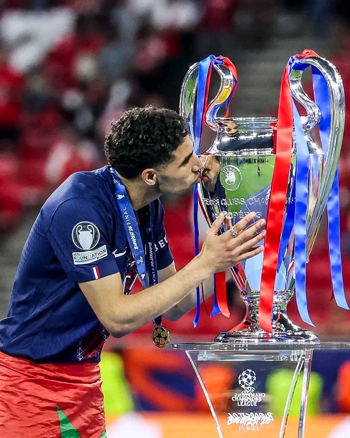 Football : le Marocain Achraf Hakimi devient le joueur africain le plus titré de l’histoire