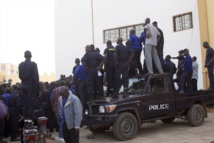 Mali : Comparution de huit policiers syndicalistes en Conseil de discipline ce 15 juin : la tension monte d’un cran Mali : Comparution de huit policiers syndicalistes en Conseil de discipline ce 15 juin : la tension monte d’un cran