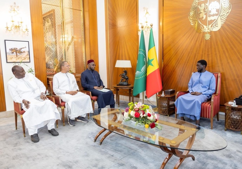 Décentralisation au Sénégal : Le Chef de l'État scelle une convergence de vues avec l'Union des Associations d'Élus locaux Décentralisation au Sénégal : Le Chef de l'État scelle une convergence de vues avec l'Union des Associations d'Élus locaux